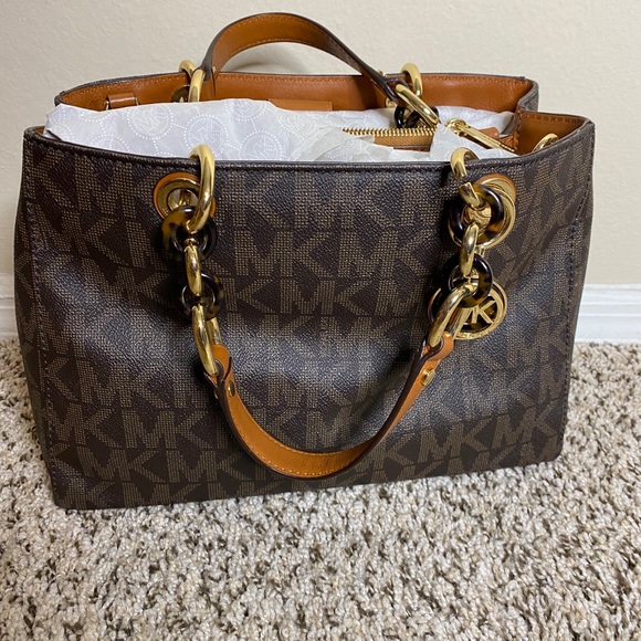 Michael Kors bag new without tags - Picture 2 of 4